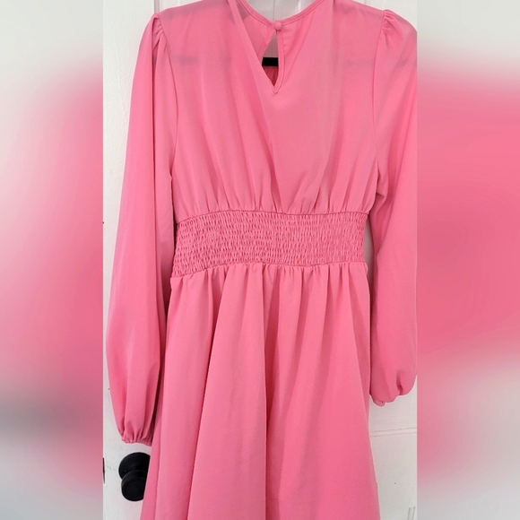 Dress - Picture 3 of 4